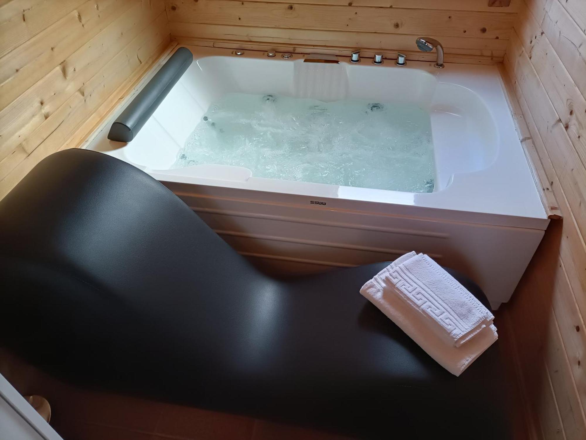 La Dehesilla De Toledo Escapada Romantica Jacuzzi Sillon Tantrico Cobisa Εξωτερικό φωτογραφία